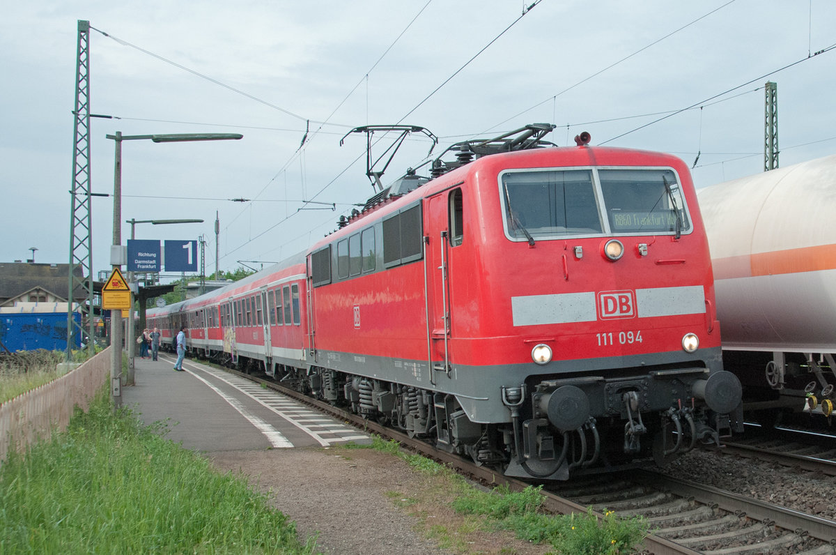 Bickenbach (BergStraße) 13 May 2016. RB 60 with 111 094