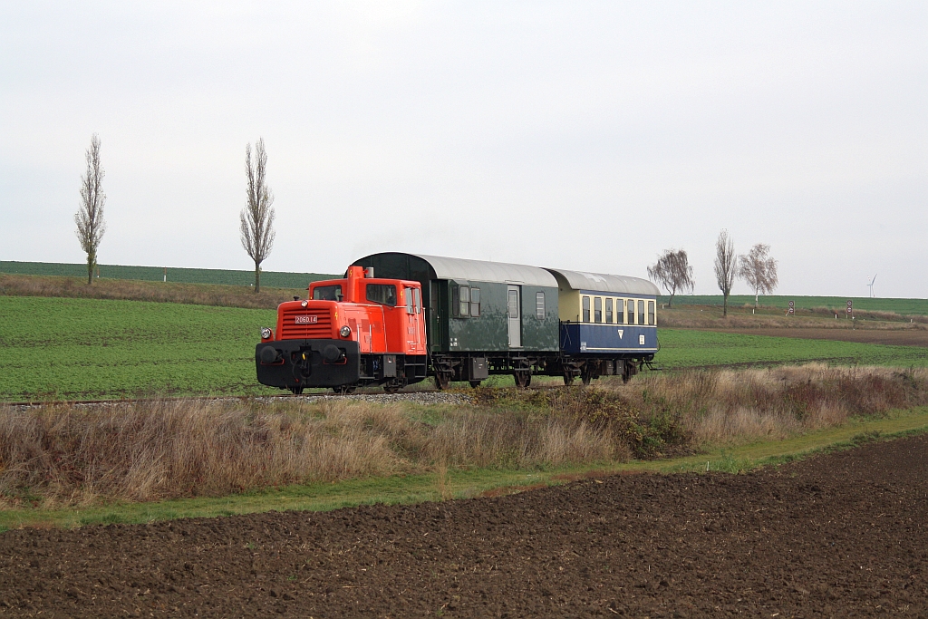 BIF 2060.14 am 22.November 2015 mit dem SBED 93960 zwischen in Wilfersdorf-Hobersdorf und Mistelbach LB.