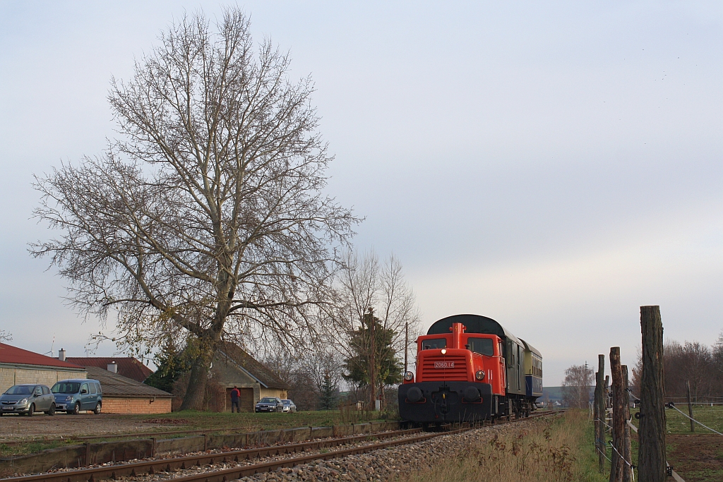 BIF 2060.14 mit dem SBED 93960 am 22.November 2015 in Bullendorf.