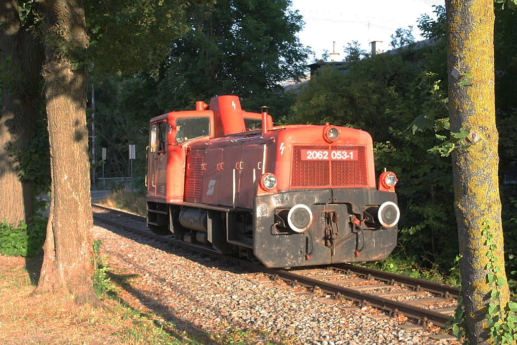 BIF 2062 053-1 am 23.Juli 2019 als SLZ 95804 (Korneuburg - Waldmühle) auf der Kaltenleutgebenerbahn beim Strecken-Km 3,0.