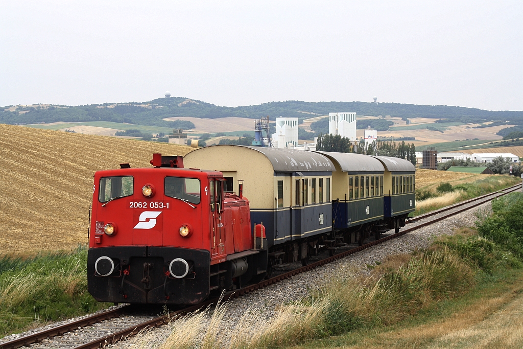 BIF 2062 053-1 am 25.Juli 2015 bei Ernstbrunn.