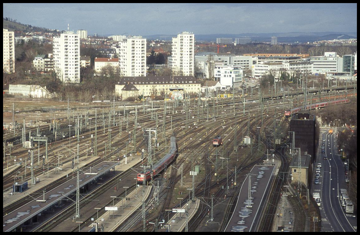 Blick am 28.02.2007 vom Turm des HBF Stuttgart auf die dortigen Gleisanlagen.