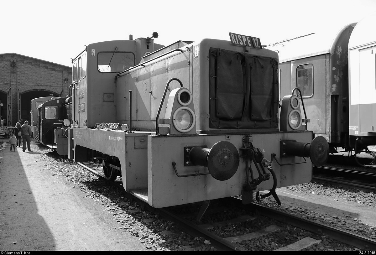 Blick auf 102 100-5  Rispe 12  (DR V 15 | BR 312) des Verein Eisenbahnmuseum Bayerischer Bahnhof zu Leipzig e.V. Aufgenommen zu den 21. Leipziger Eisenbahntagen im Eisenbahnmuseum Leipzig-Plagwitz. [24.3.2018 | 11:30 Uhr]