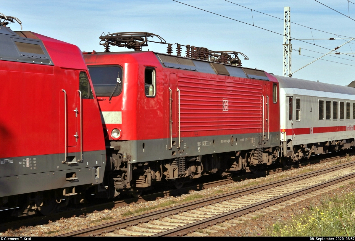 Blick auf 114 033-4 (112 033-6) an der Blockstelle (Bk) Zscherben.

🧰 DB Regio Mitte
🚝 PbZ 2486 Frankfurt(Main)Hbf–Leipzig Hbf
🚩 Bahnstrecke Halle–Hann. Münden (KBS 590)
🕓 8.9.2020 | 8:57 Uhr