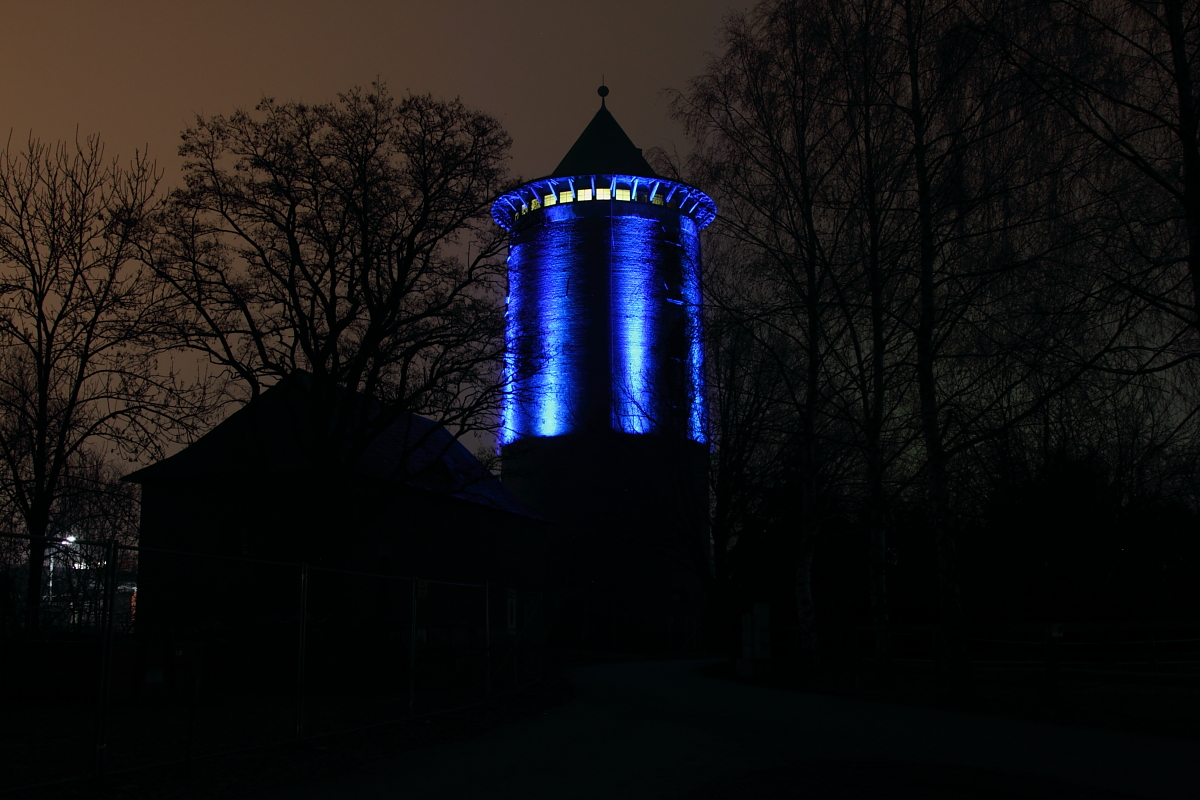 Blick auf den 1941 erbauten Wasserturm im Bahnhof von Lichtenfels am 08.08.2016. Sein ursprünglicher Zweck diente ausschließlich der Wasserversorgung von Dampflokomotiven.