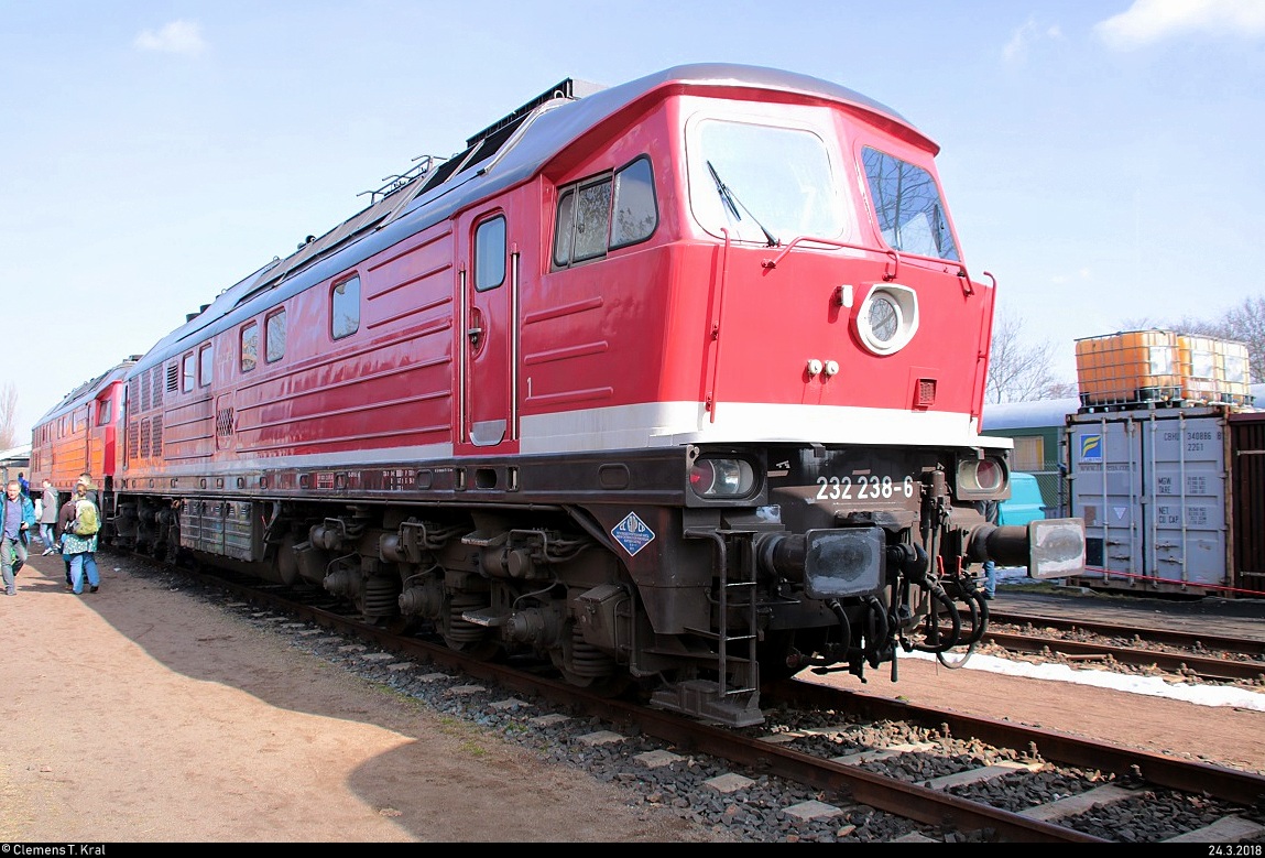Blick auf 232 238-6 der Leipziger Eisenbahnverkehrsgesellschaft mbH (LEG). Aufgenommen zu den 21. Leipziger Eisenbahntagen im Eisenbahnmuseum Leipzig-Plagwitz. [24.3.2018 | 11:30 Uhr]