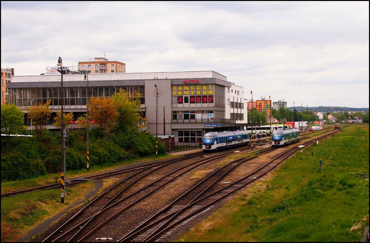 Blick auf den Bahnhof Karlovy Vary untere Station am 6.5.2020.