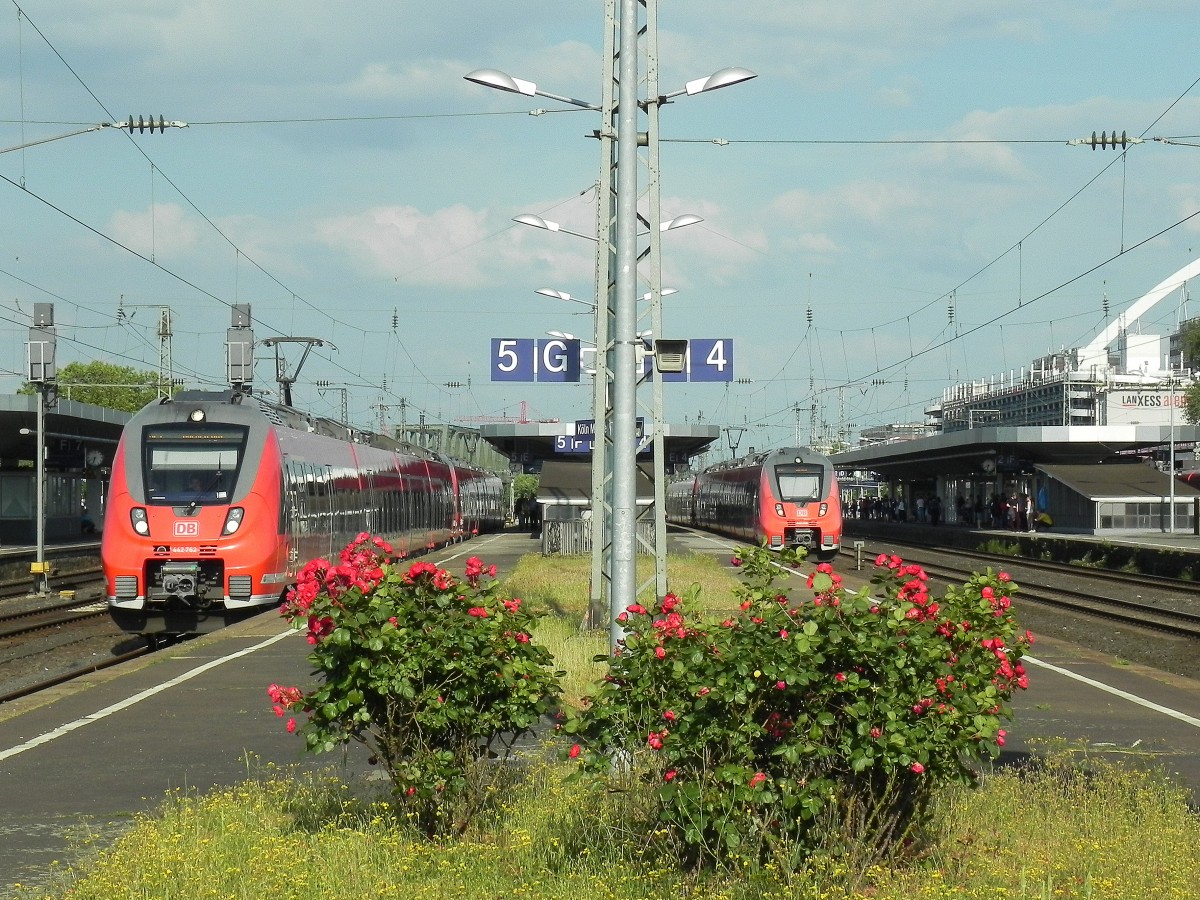 Blick auf Gleis 4 und 5 in Köln Deutz und auf die beiden RE9 Hamster.

Köln Deutz 14.06.2015