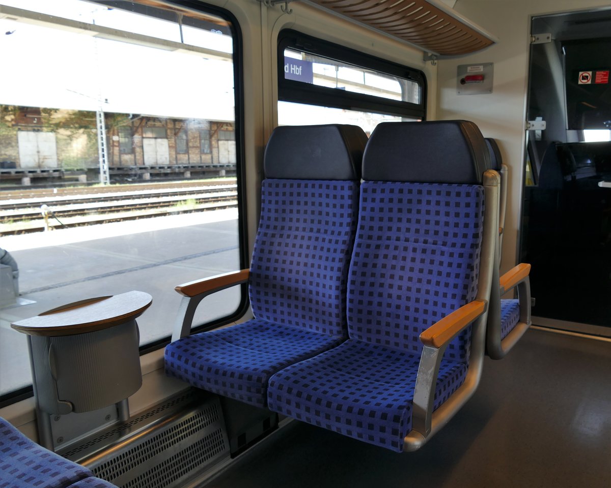 Blick in den Innenraum eines Triebwagen der Baureihe 646 der Usedomer Bäderbahn GmbH. Aufgenommen im Mai 2018 in der RB23 Stralsund Hbd - Swinoujscie Centrum.