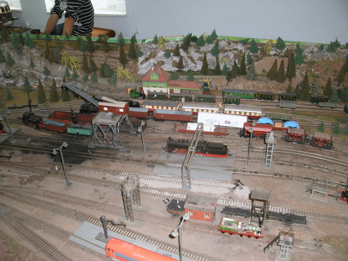 Blick ins H0-Bw vom Ghrener Modellbahnclub am 13.September 2013.