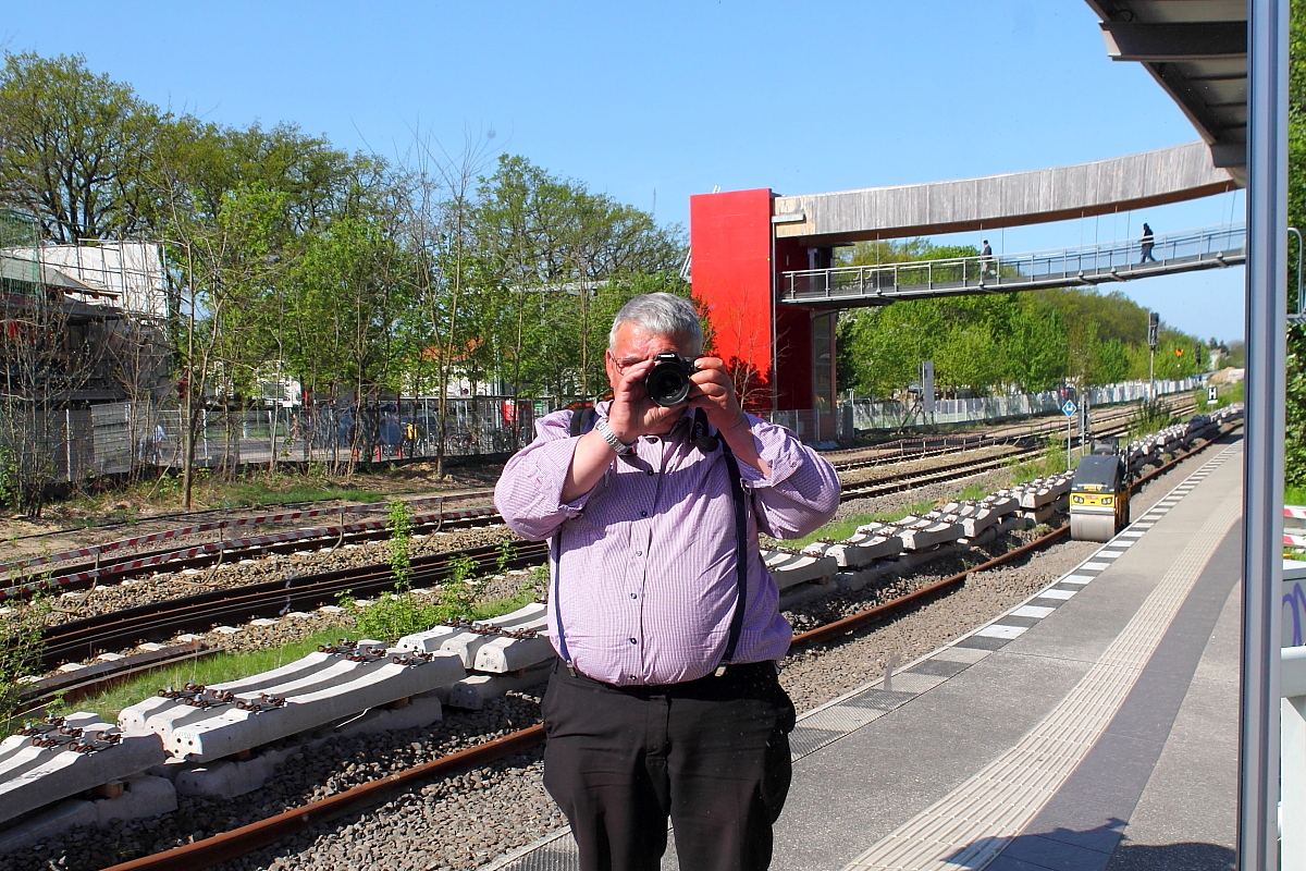 Blick oder besser Rückblick auf die Baustelle der S-Bahnstation Hoppegarten (Mark) am 21.04.2018.