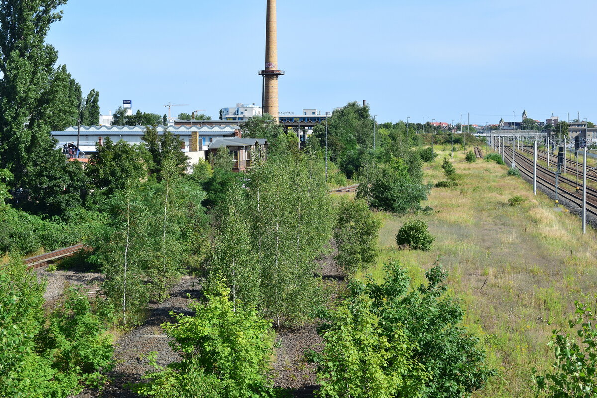 Blick über die ehemaligen Gleisanalgen in Leipzig Plagwitz.

Leipzig 09.08.2021