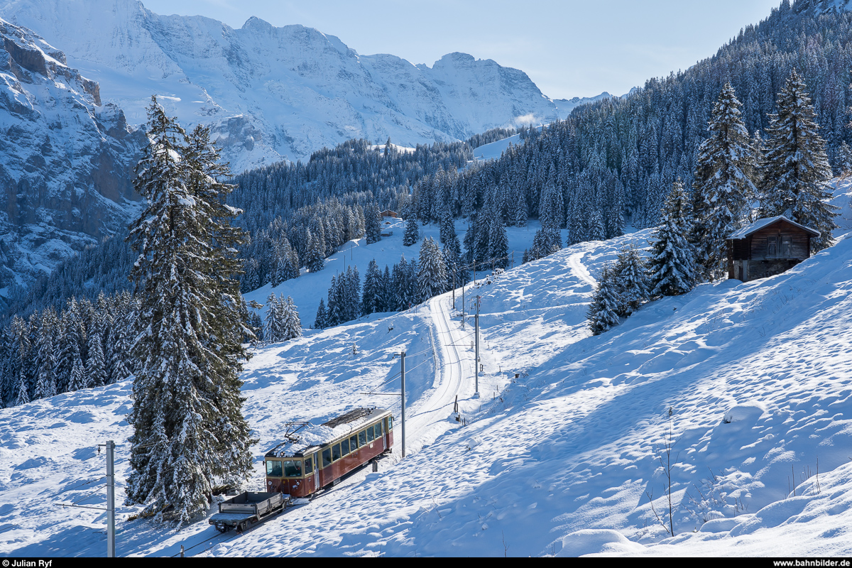BLM Be 4/4 22 am 30. November 2019 zwischen Winteregg und Grütschalp.