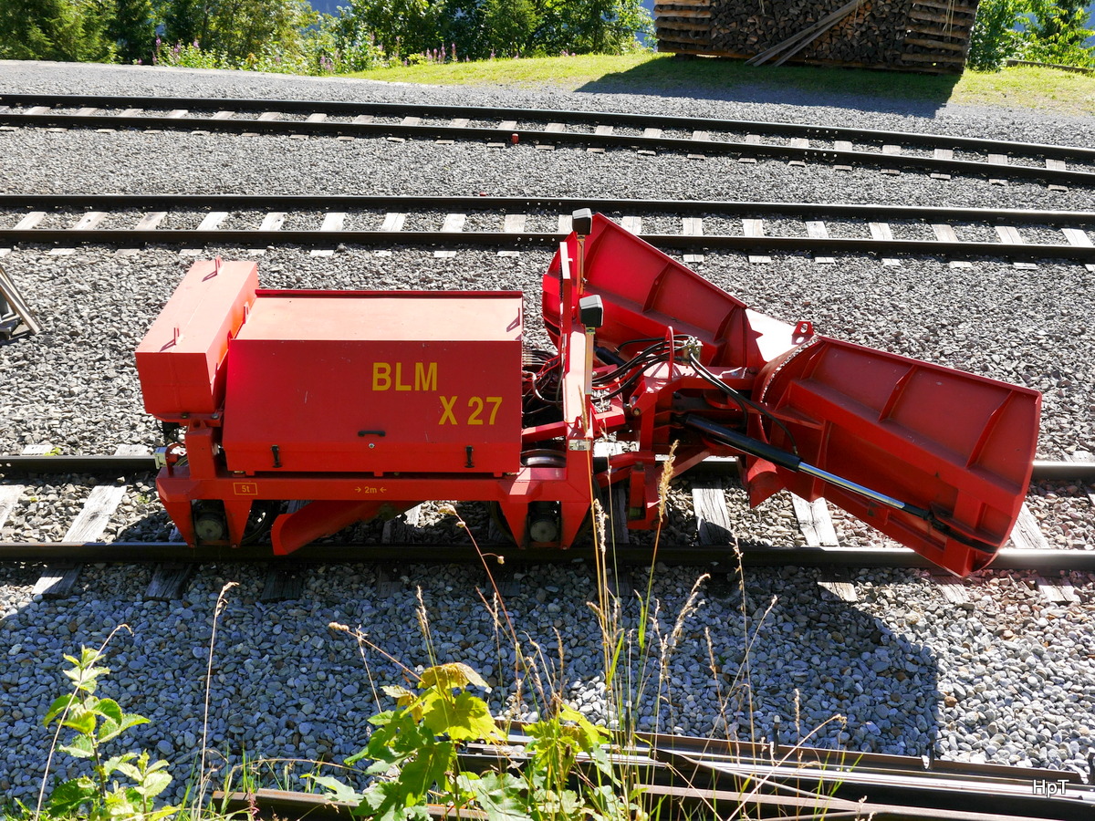 BLM - Dienstwagen Schneepflug X 27 bei der Endhaltestelle Grütschalp am 14.08.2016