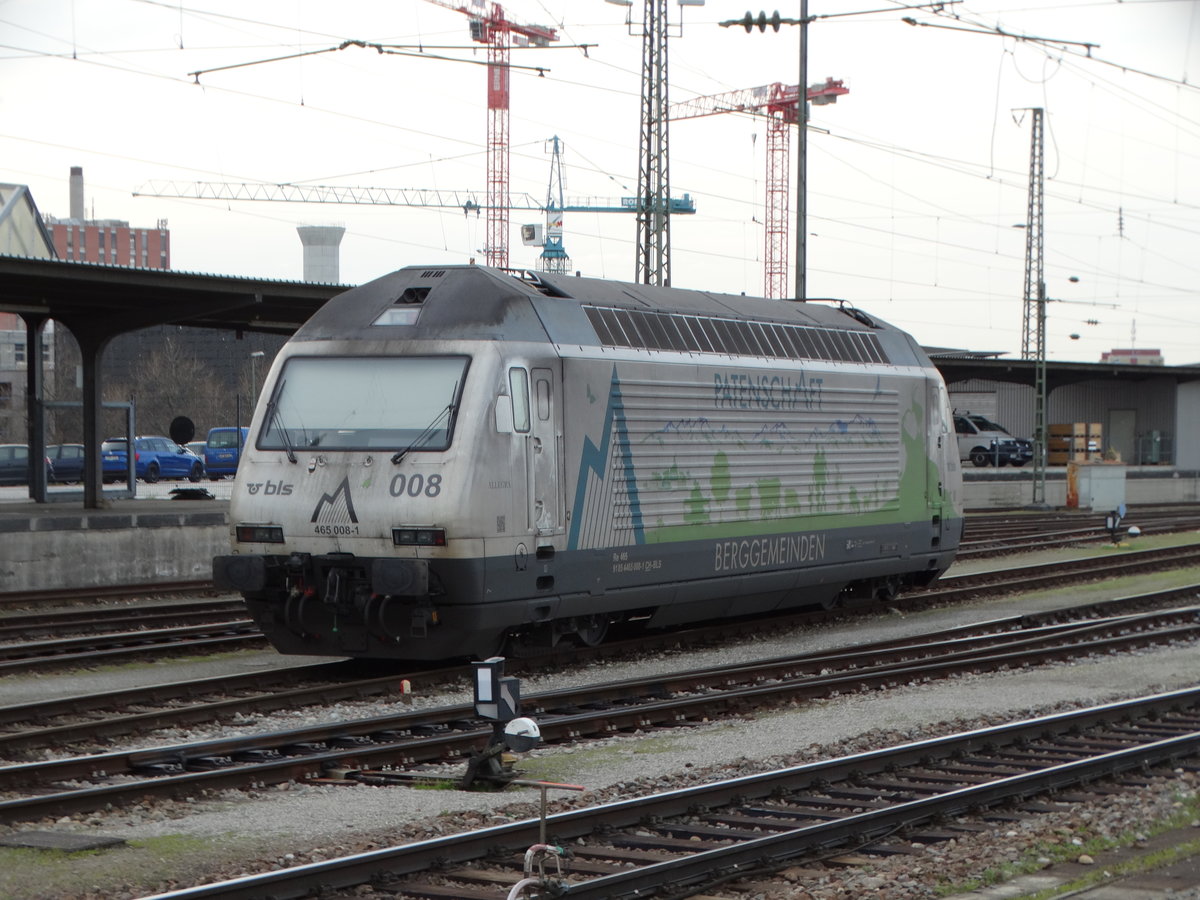 BLS 465 008-1 am 23.03.17 in Basel Bad Bhf vom Bahnsteig aus fotografiert