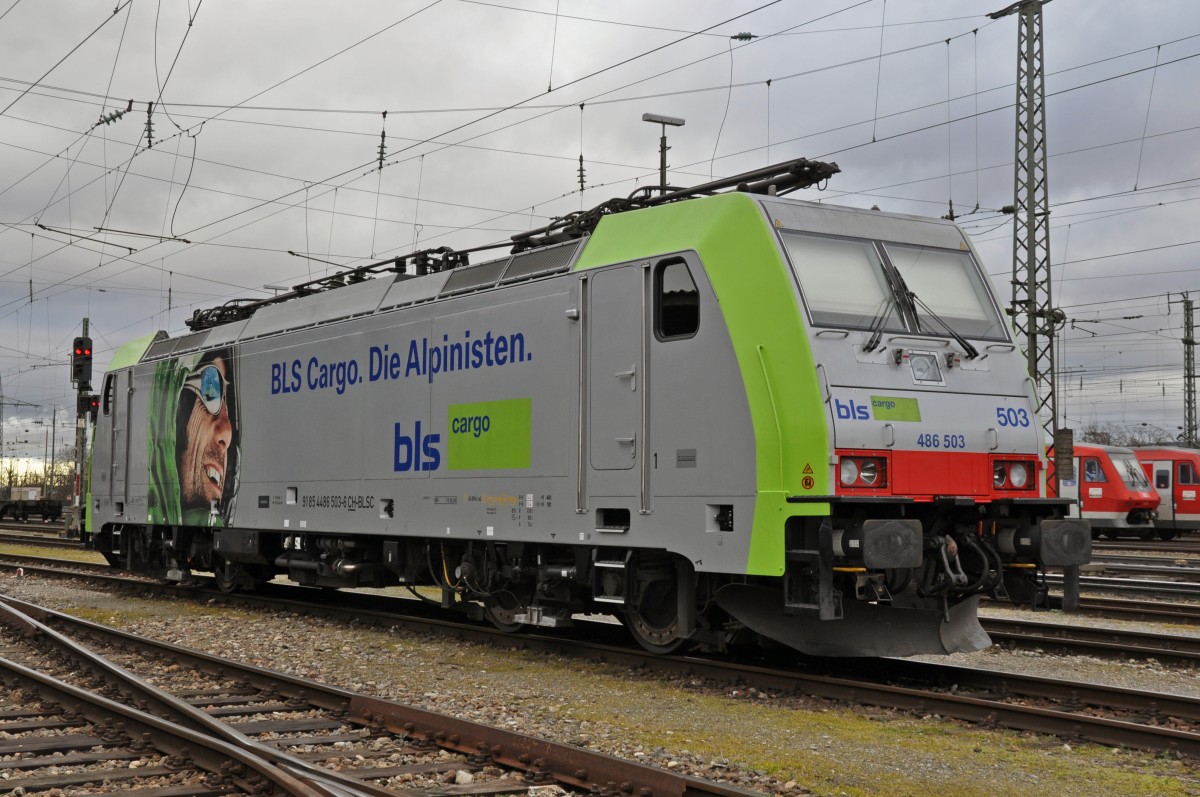 BLS Lokomotive 486 105-6 beim Badischen Bahnhof in Basel. Die Aufnahme stammt vom 12.02.2014.