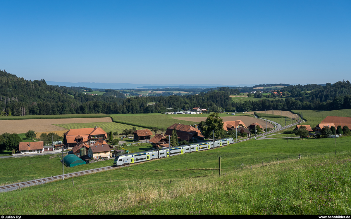 BLS MUTZ als S6 Bern - Schwarzenburg am 8. August 2020 bei Aekenmatt.