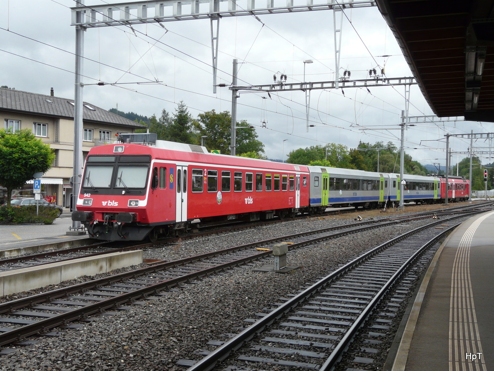BLS - Pendelzug abgestellt in Hasle-Regsau am 10.09.2013