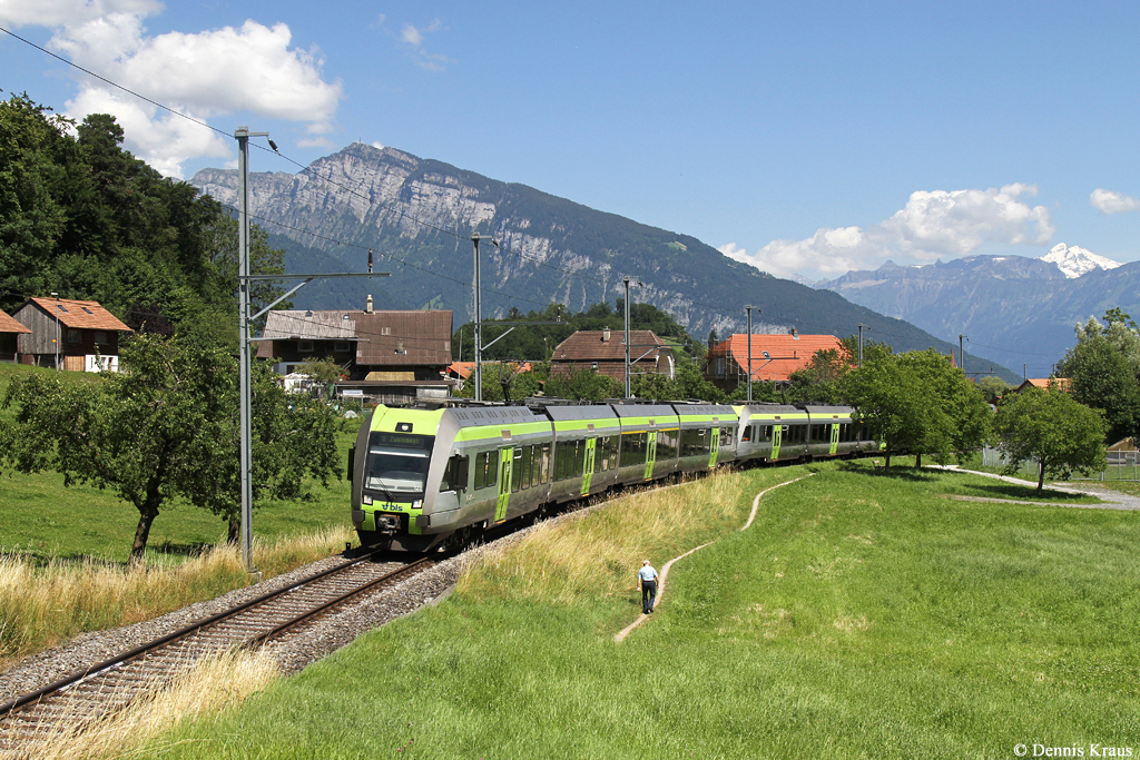 BLS RABe 535 113 auf dem Weg nach Zweisimmen kurz nach Spiez. 28.06.2015