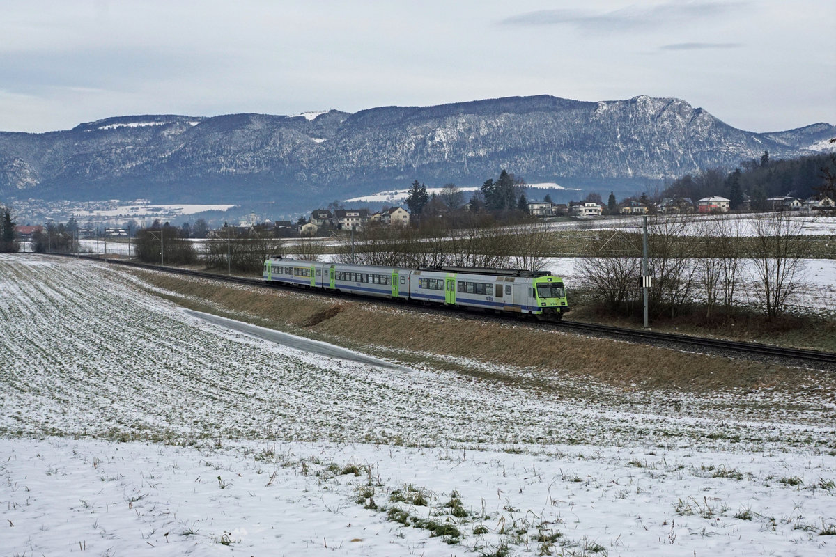 BLS RBDe 566 II als Regio Solothurn-Thun zwischen Solothurn und Biberist am 20. Januar 2021.
Foto: Walter Ruetsch