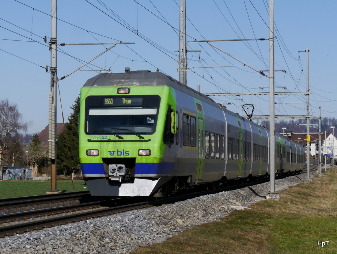 BLS - Regio nach Bern - Thun unterwegs bei Lyssach am 20.02.2015