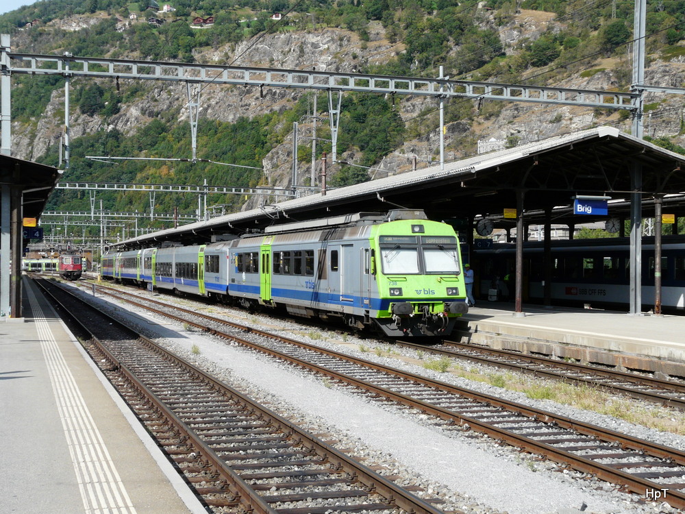 BLS - Regio nach Goppenstin im Bahnhof Brig am 07.09.2013