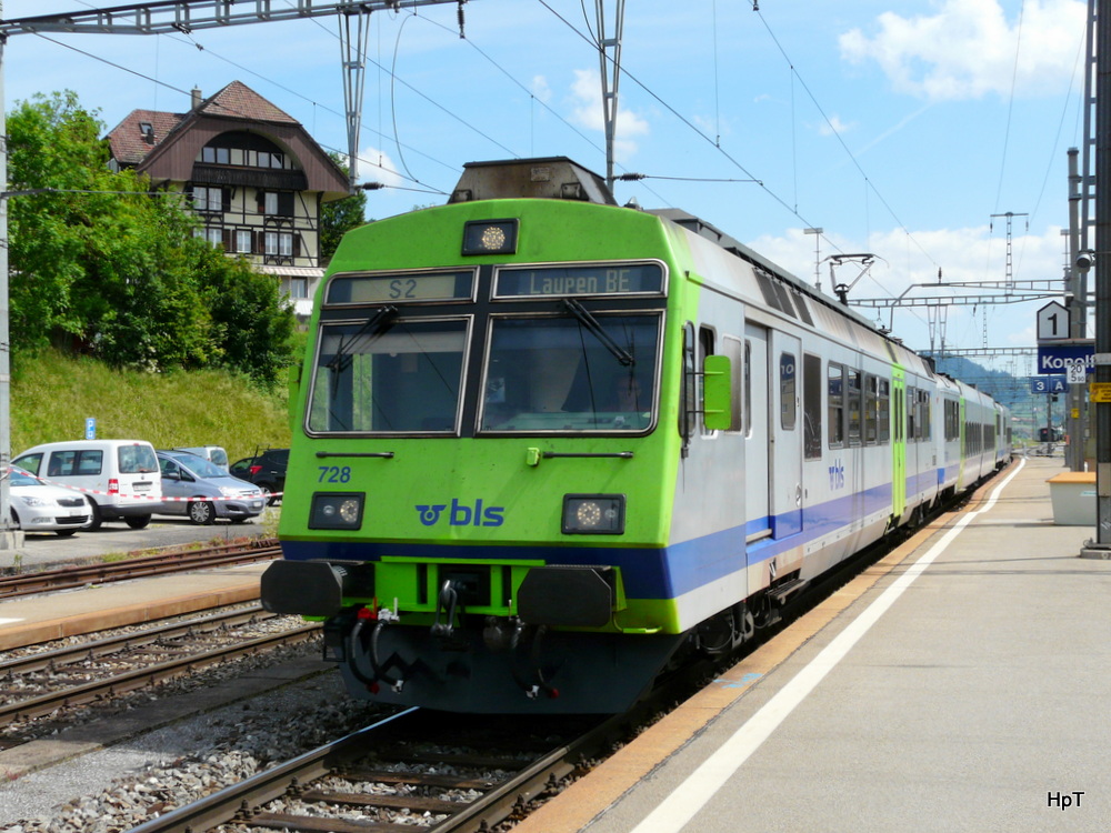 BLS - Regio nach Laupen bei der einfahrt im Bahnhof Konolfingen am 01.06.2014
