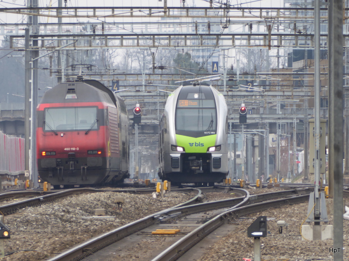 BLS - Regio nach Thun mit dem Triebzug RABe 515 003-2 kurz vor der einfahrt in die Haltestelle Bern-Wankdorf am 25.03.2016