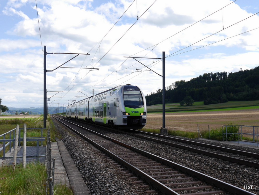 BLS - Triebzug RABe 515 008 unterwegs bei Schüpfen am 24.08.2014