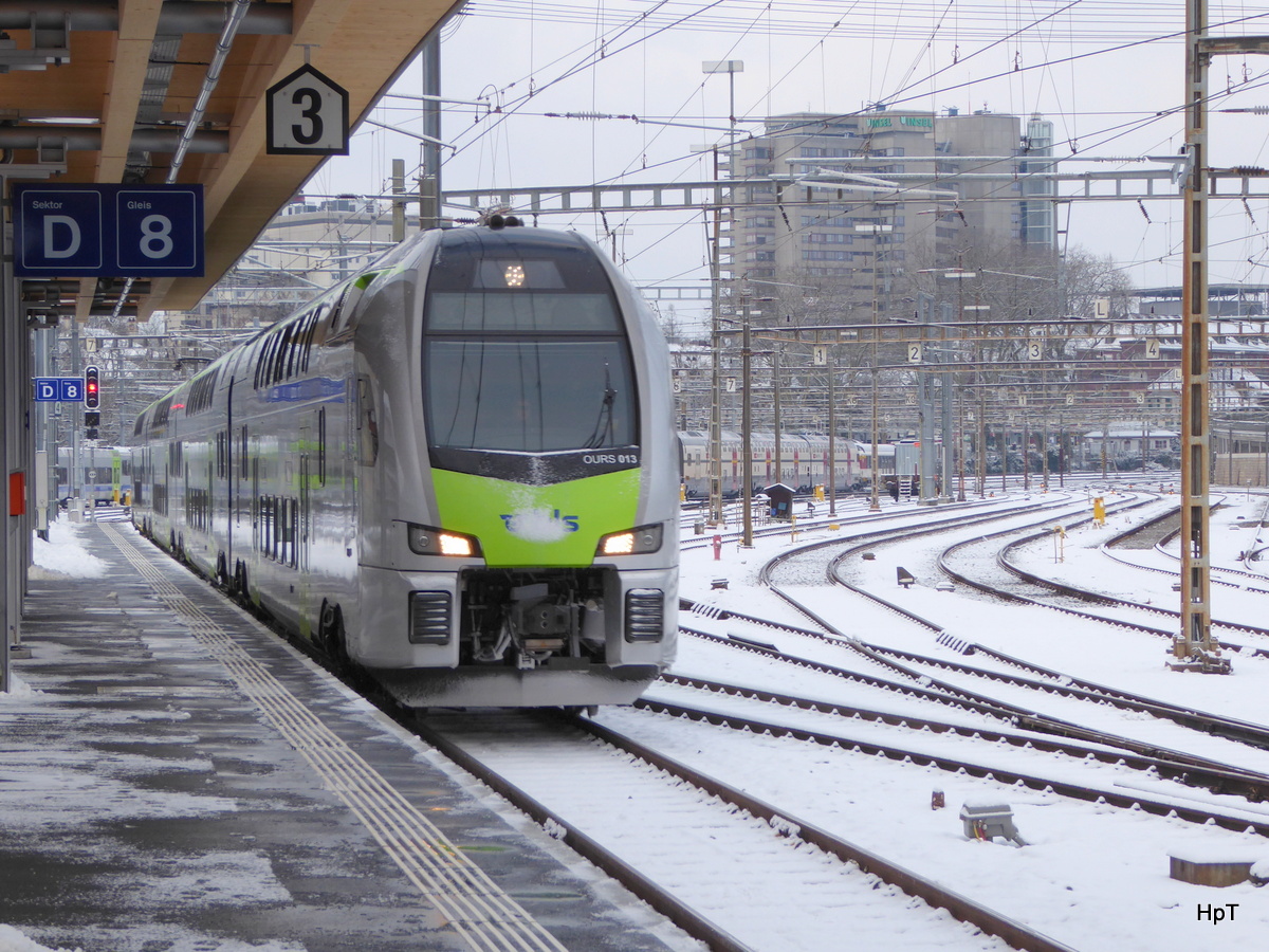 BLS - Triebzug RABe 515 013 bei der einfahrt im Bahnhof Bern am 16.01.2016