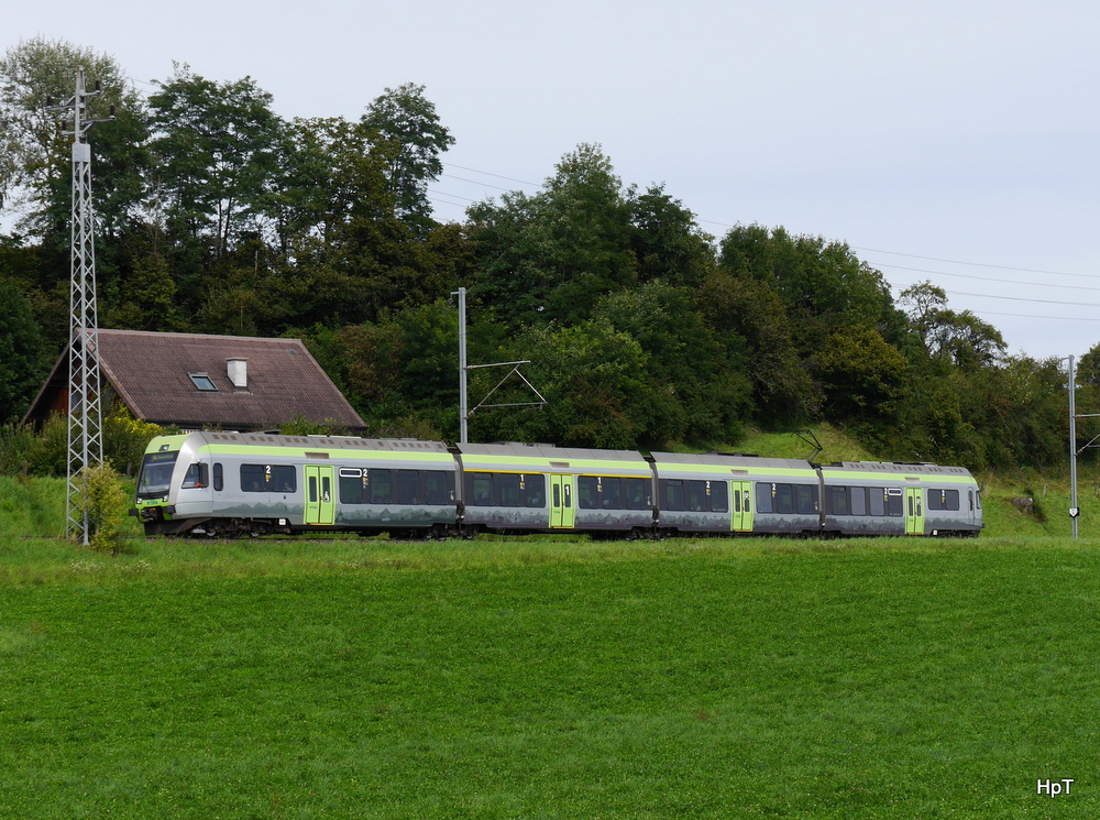 BLS - Triebzug RABe 535 106-9 unterwegs bei Ins am 17.08.2014