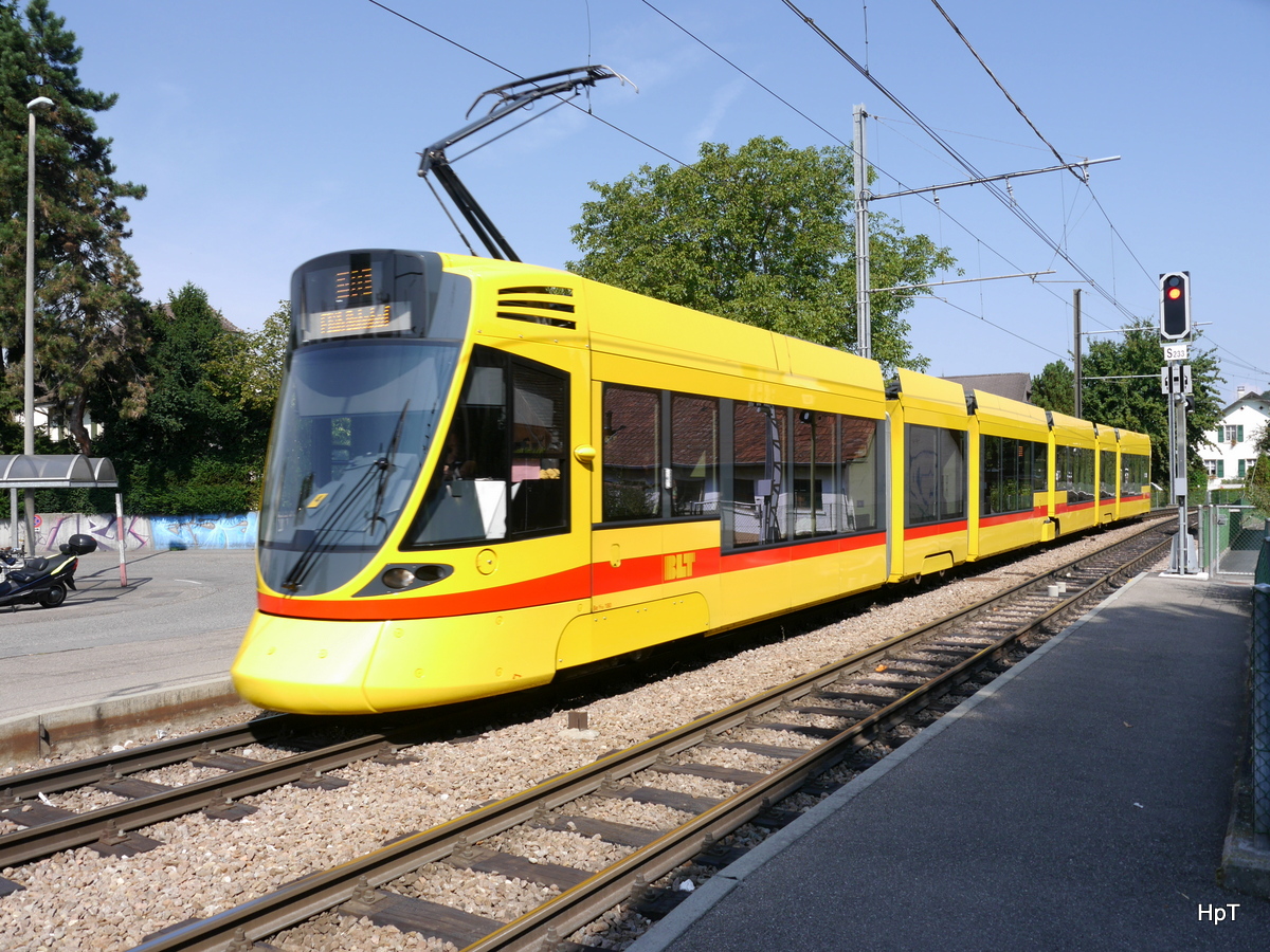 BLT - Be 6/10 180 unterwegs auf der Linie 10 in Bottmingen am 11.09.2016