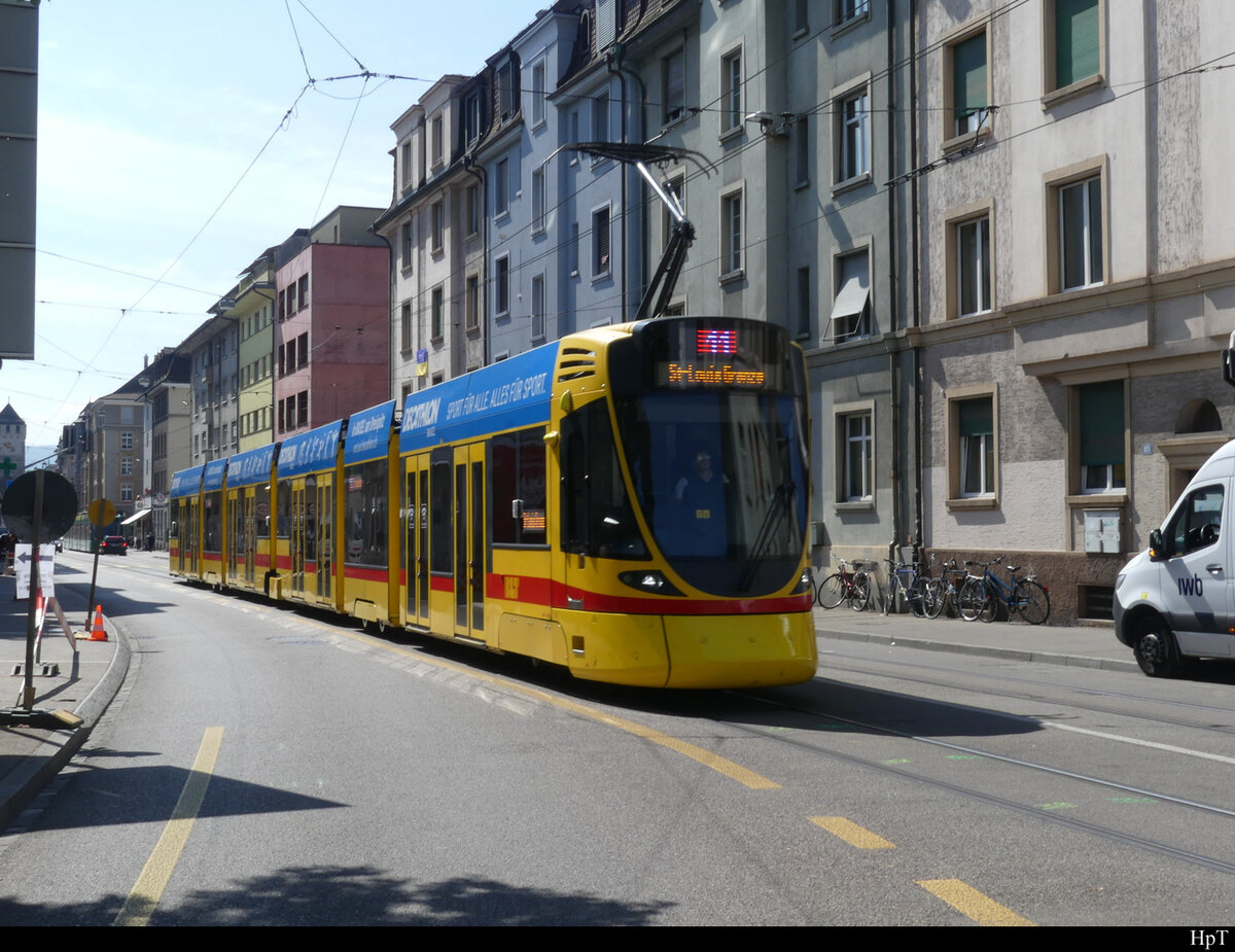 BLT - Be 6/10  189 unterwegs auf der Linie 11 in der Stadt Basel am 10.05.2022