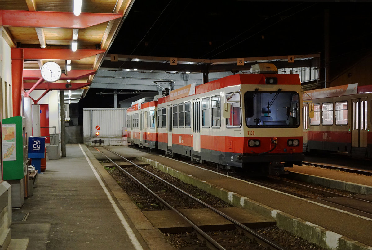 BLT/WB: Morgenstimmung vom 9. April 2018 im Bahnhof Waldenburg.
Foto: Walter Ruetsch