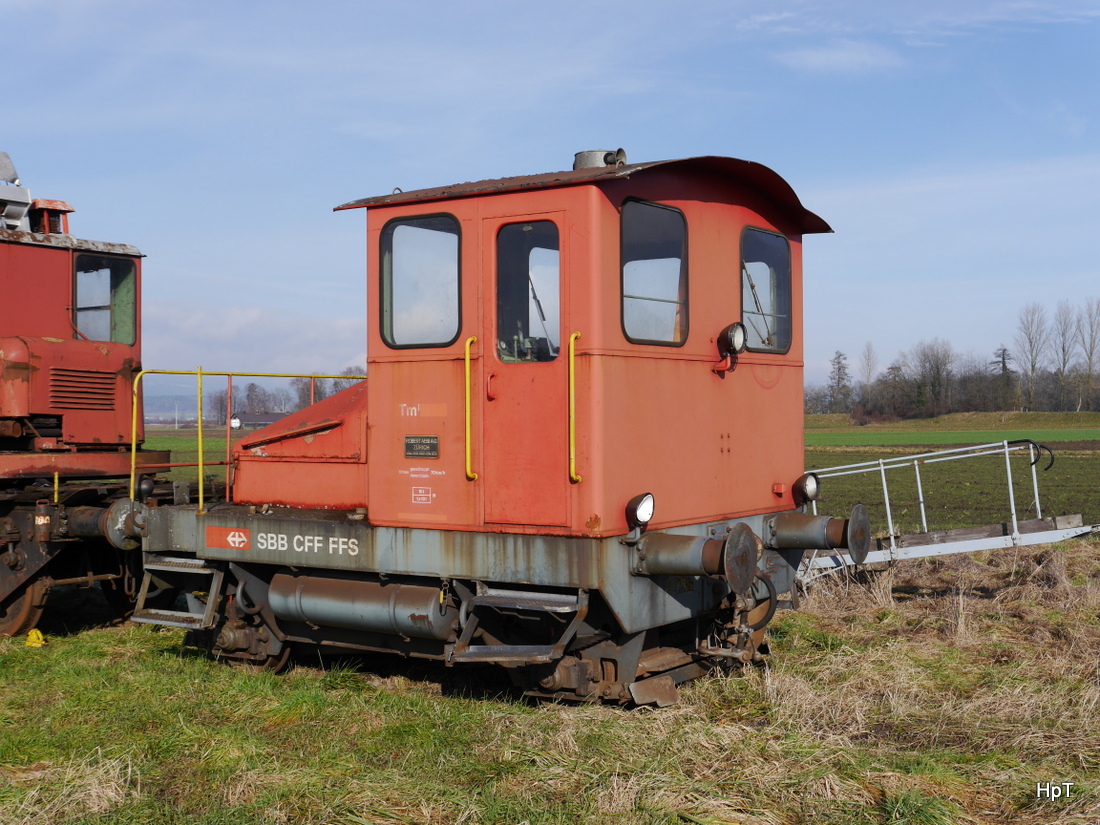 BMK - ex SBB Rangierlok Tm 2/2  415 abgestellt in Kallnach am 18.01.2015