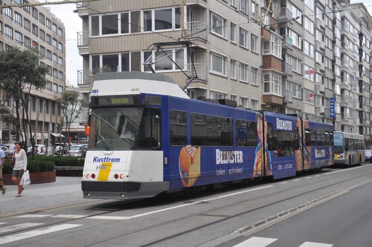 BN 6042 von De Lijn aufgenommen am 03.08.2014 in Koningsstraat Oostende 