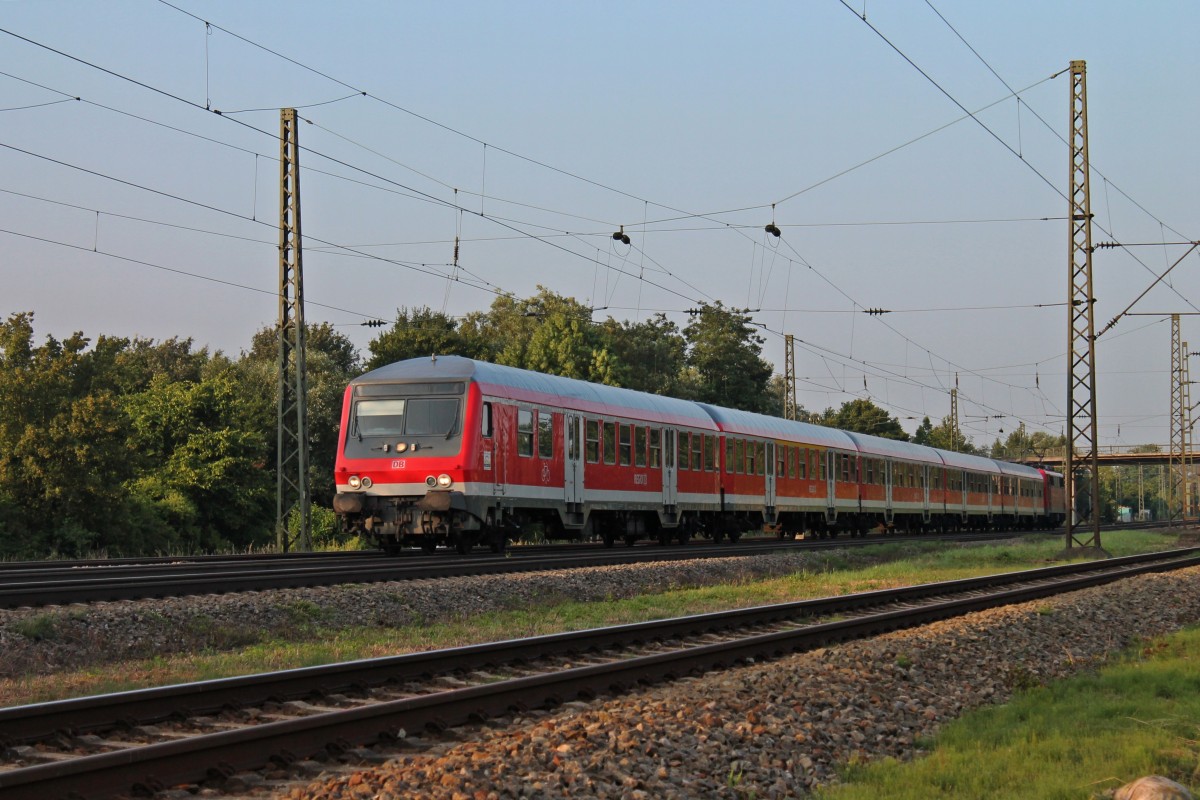 Bnrdzf 483.1 D-DB 50 80 80-35 158-0 am 11.07.2013 als RB 26534 (Basel Bad Bf - Offenburg) zusammen mit der Schublok 111 061 bei der Ausfahrt aus Orschweier gen Lahr.