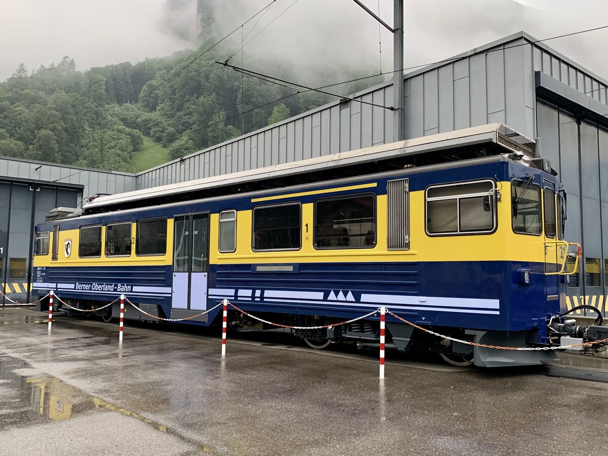 BOB ABeh 4/4 II 312  Interlaken  am 31.5.22 beim Depot in Zweilütschinen abgestellt.