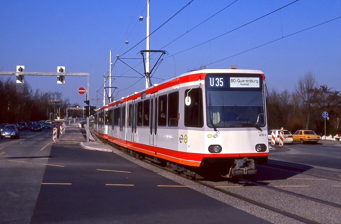 Bogestra 6018 + 6017, Bochum Universitätsstraße, 15.02.1994.
