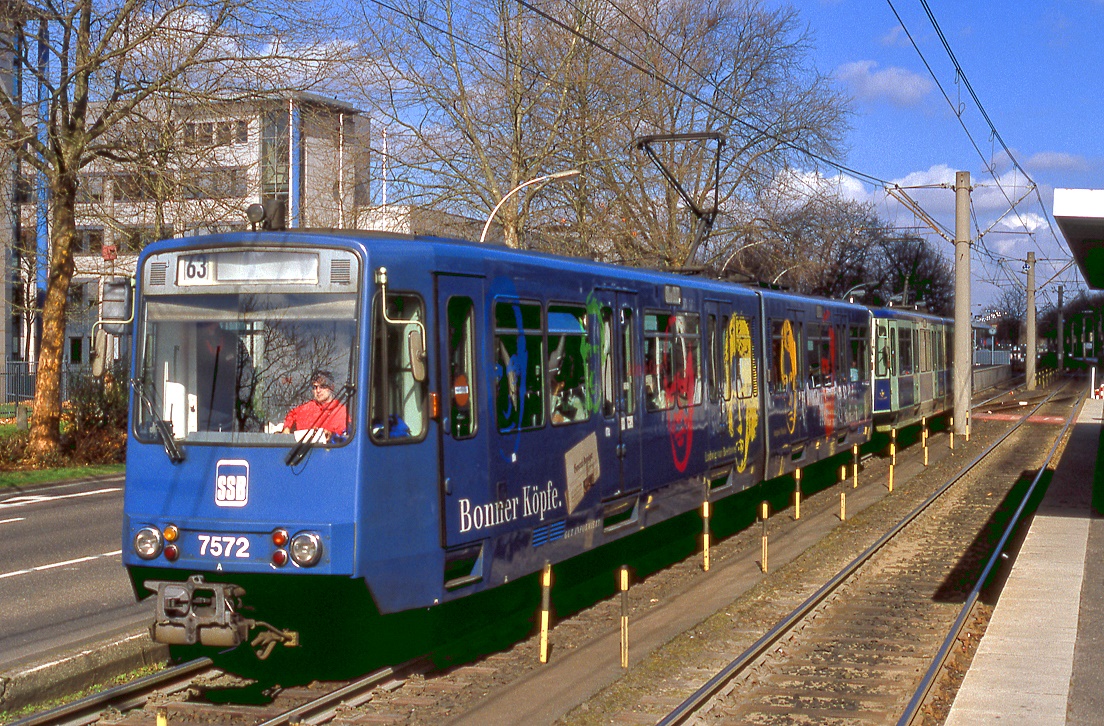 Bonn 7572 + 7575, Godesberger Allee, 06.04.2006.