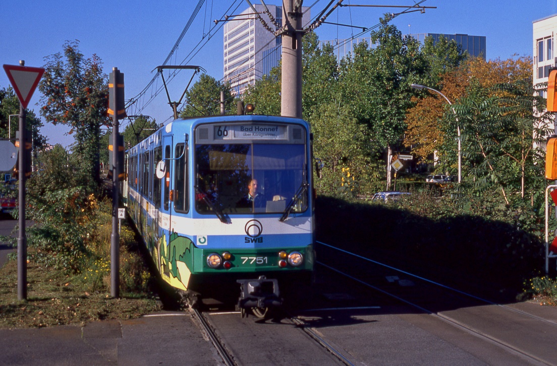 Bonn 7751 + 8453, Friedrich Ebert Allee, 12.10.1999.