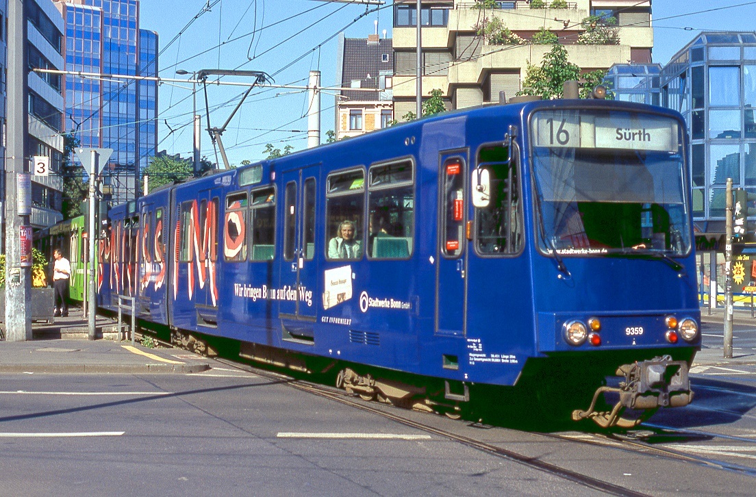 Bonn 9359 9358, Köln Barbarossaplatz, 23.06.2005.
