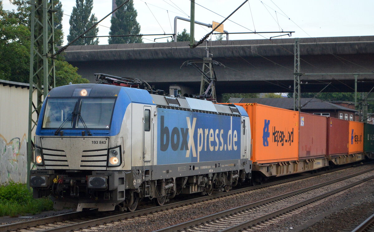 boxXpress.de GmbH, Bad Honnef [D] mit  193 843  [NVR-Nummer: 91 80 6193 843-0 D-BOXX] verlässt mit Containerzug den Hamburger Hafen am 25.08.21 Durchfahrt BF. Hamburg-Harburg. 