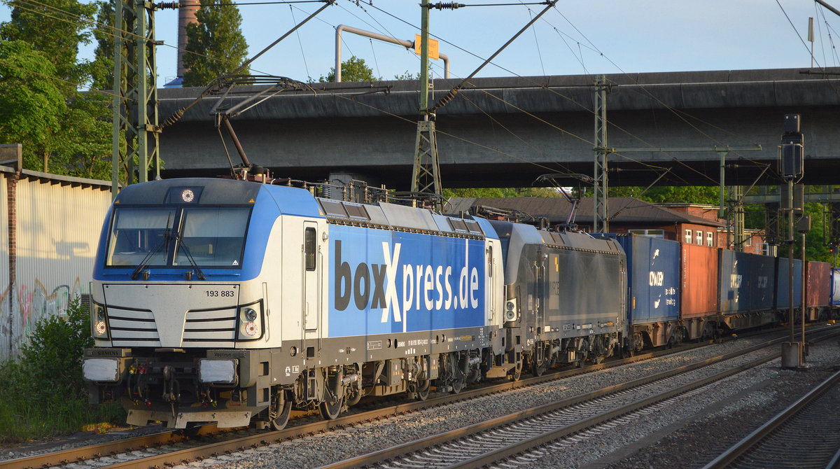 boxXpress.de GmbH, Hamburg [D] mit der Doppeltraktion  193 883  [NVR-Nummer: 91 80 6193 883-6 D-BOXX] + MRCE Vectron   X4 E - 850  [NVR-Nummer: 91 80 6193 850-5 D-DISPO] und Containerzug am 03.06.20 Bf. Hamburg-Harburg beim Verlassen des Hamburger Hafens.