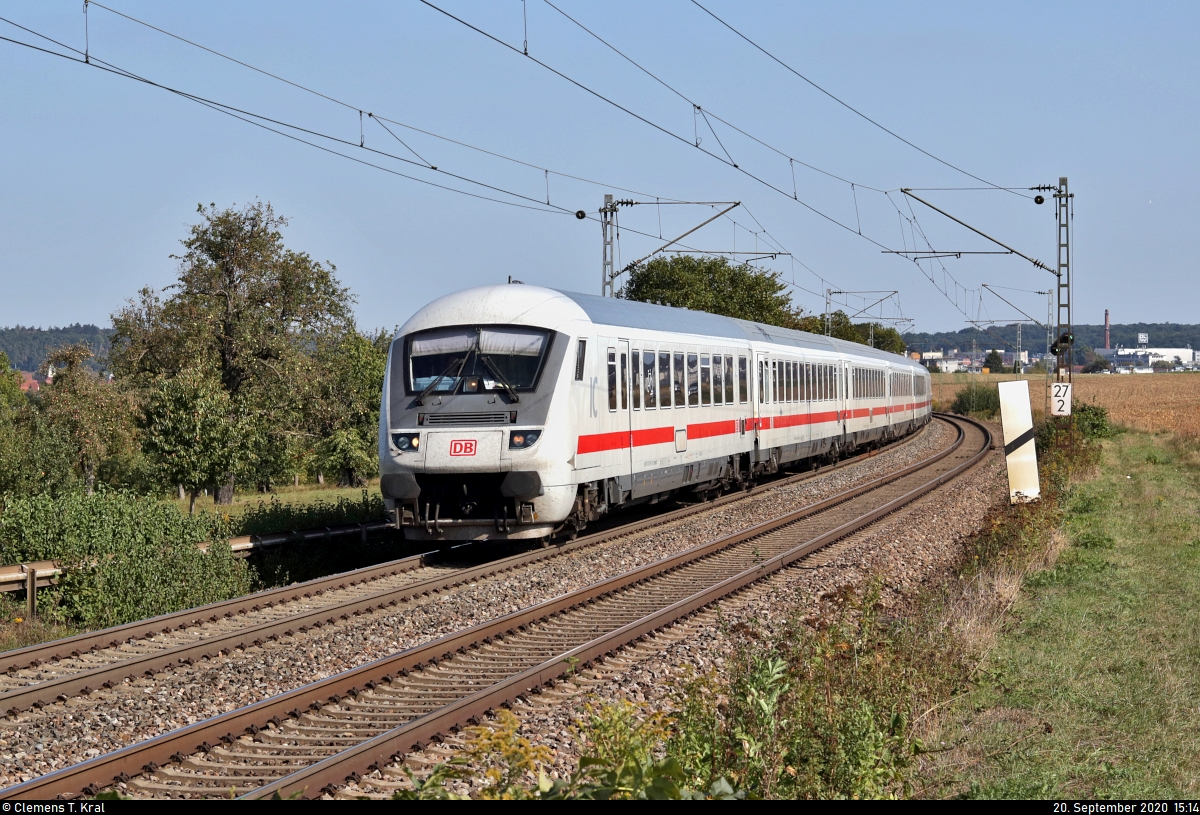 Bpmmbdzf 286.1 (61 80 80-91 146-3 D-DB) mit Schublok 101 007-3 unterwegs bei Metterzimmern (Bietigheim-Bissingen).

🧰 DB Fernverkehr
🚝 IC 2266 (Linie 60) München Hbf–Karlsruhe Hbf [Umleiter] [+5]
🚩 Bahnstrecke Bietigheim-Bissingen–Bruchsal (Westbahn (Württemberg) | KBS 770)
🕓 20.9.2020 | 15:14 Uhr