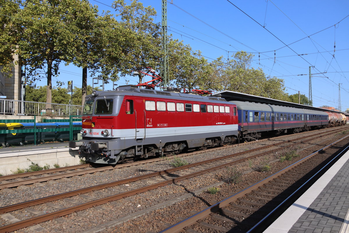 BR 1142 654 übernahm am 19.09.2020 den Zug der verunglückten BR 103 197 in Solingen HBF