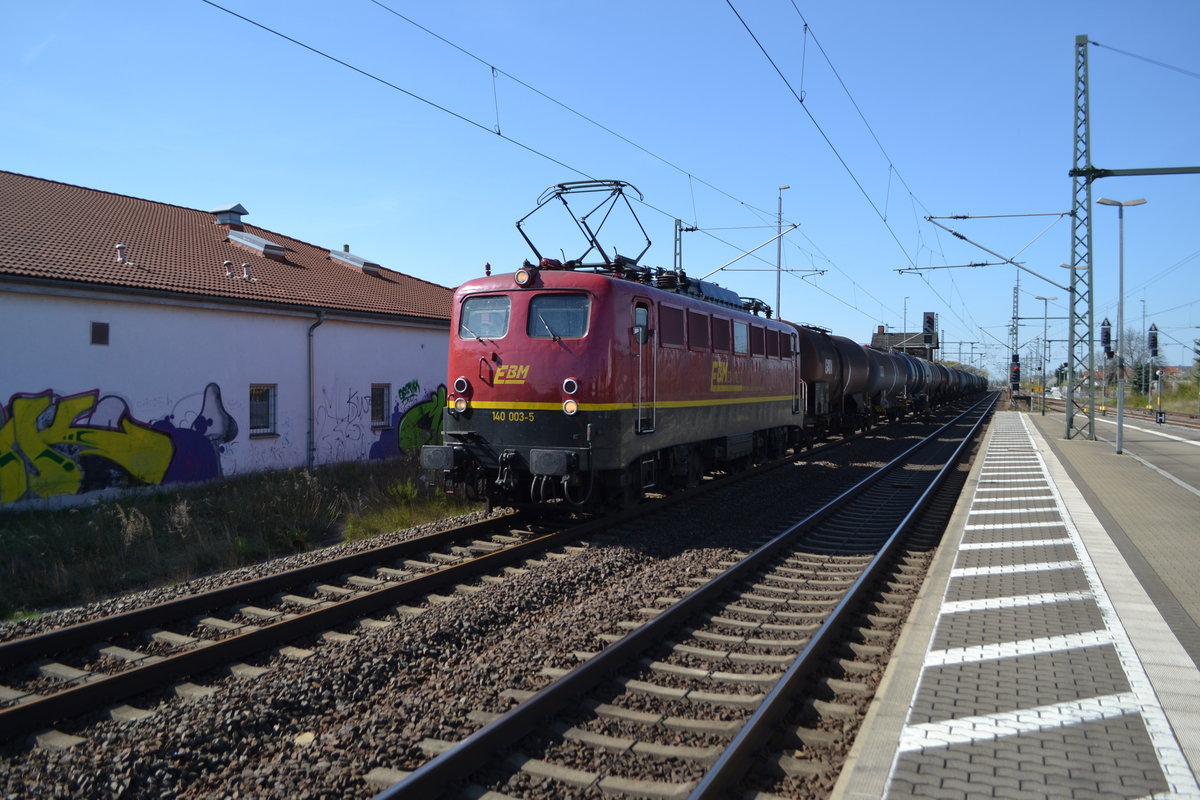 BR 140 EBM im Unteren Bf Delitzsch 21.04.2015