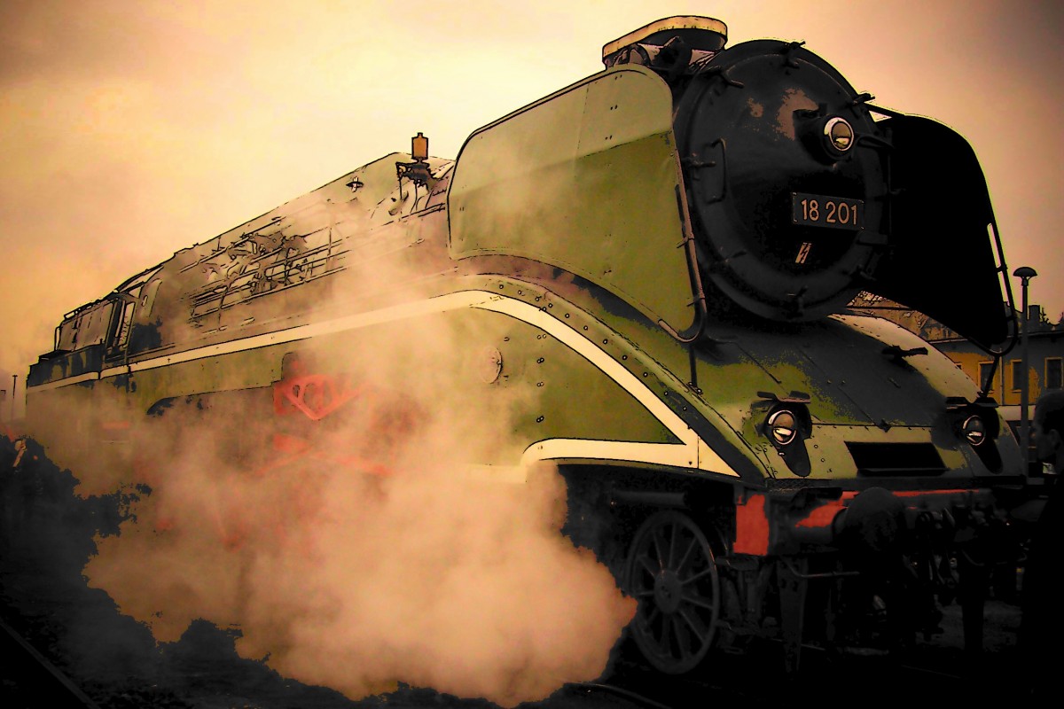 BR 18 201 ,schnellste fahrbereite deutsche Museumsdampflok.Umbau der VES Halle aus BR 61.
Bildstandaort Nossen .Freie Fotografische Nachcolorierung .aufgenommen am 07.04.2007 