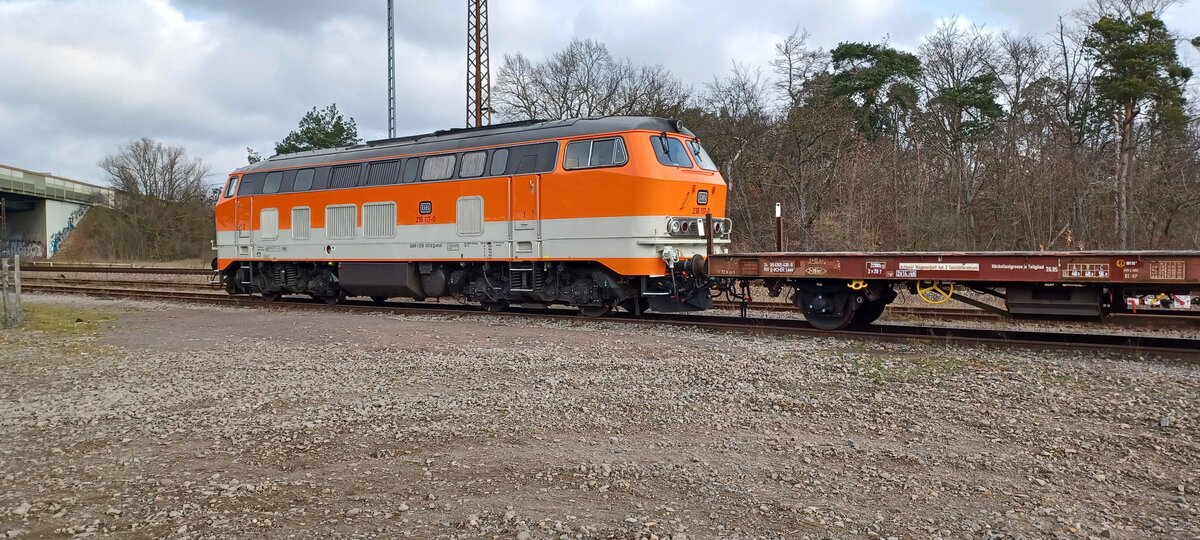 BR 218 117-0 bei Schwetzingen  Hirschacker gegen 11 Uhr Vormittags abgestellt  