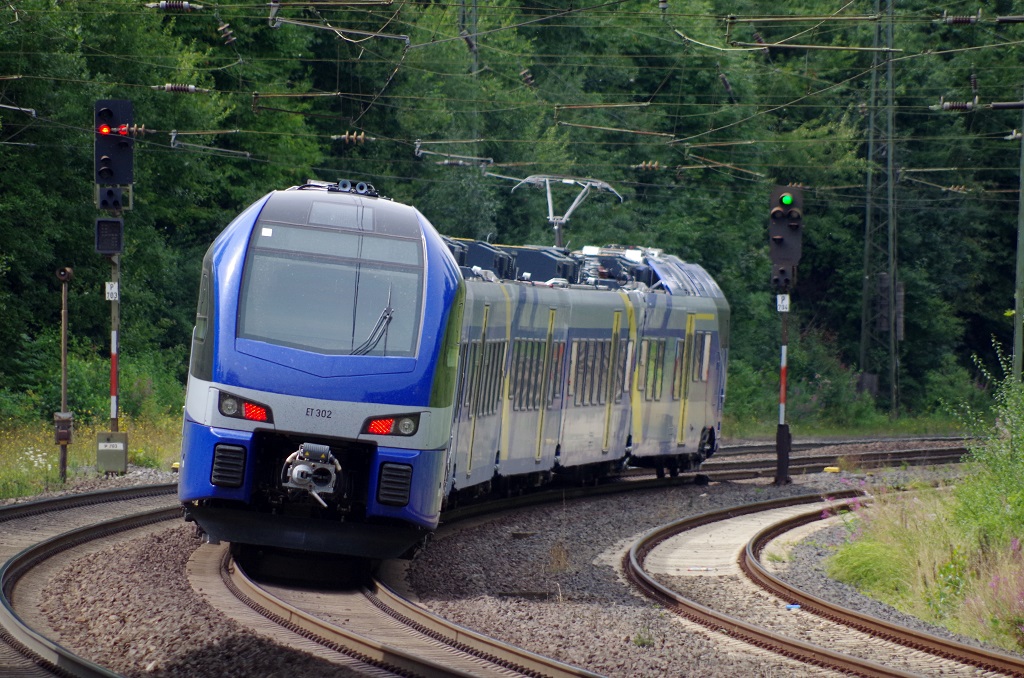 BR 429 / ET 302 Meridian Flirt 3 als berfhrungsfahrt am 15.08.2013 in Gtzenhof gen Fulda.